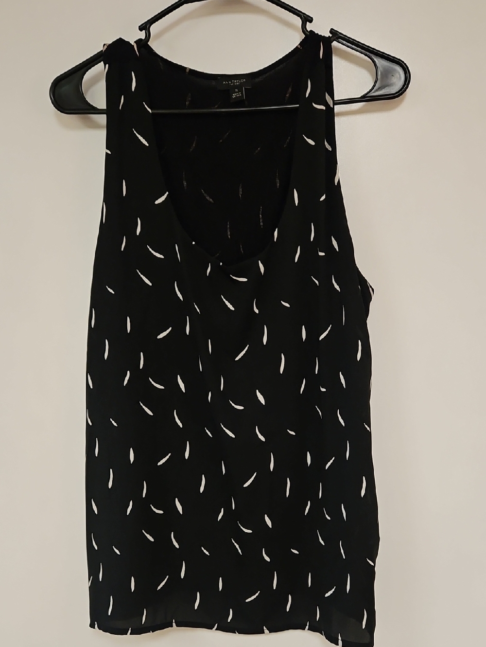 Ann Taylor Black Printed Sleeveless Scoop-Neck Cami
